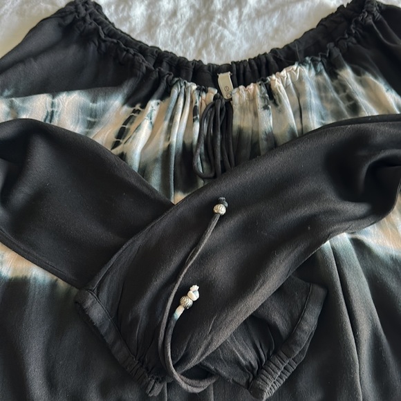 Elan tie dye peasant style top - Picture 3 of 3